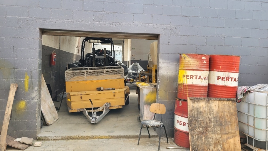 To Let commercial Property for Rent in Okavango Park Western Cape